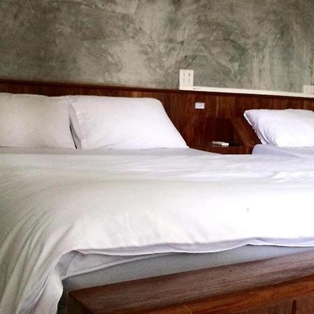 First Garden Home Resort Sisaket Bagian luar foto