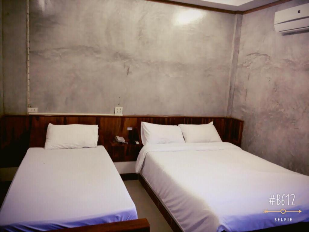 First Garden Home Resort Sisaket Bagian luar foto