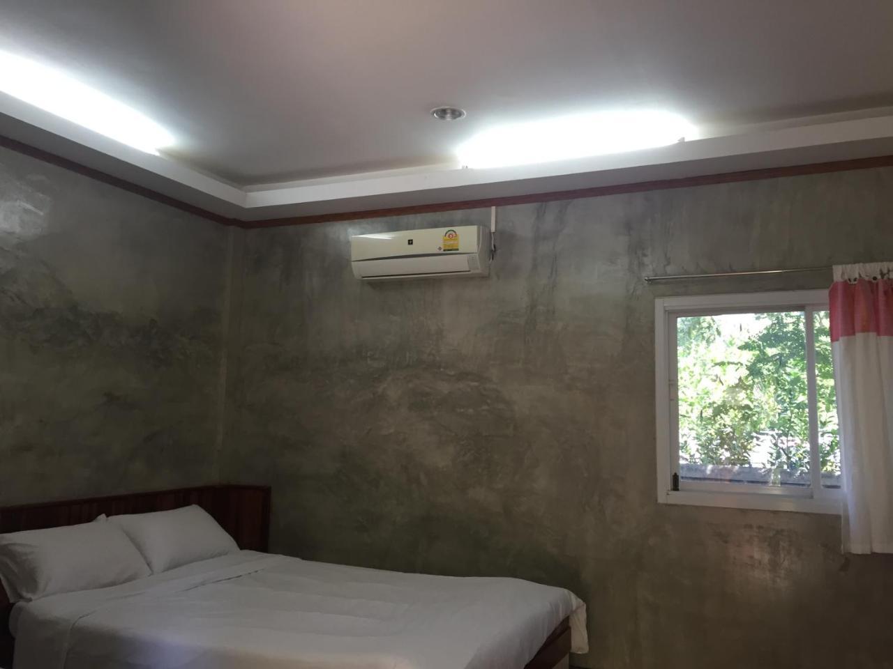 First Garden Home Resort Sisaket Bagian luar foto